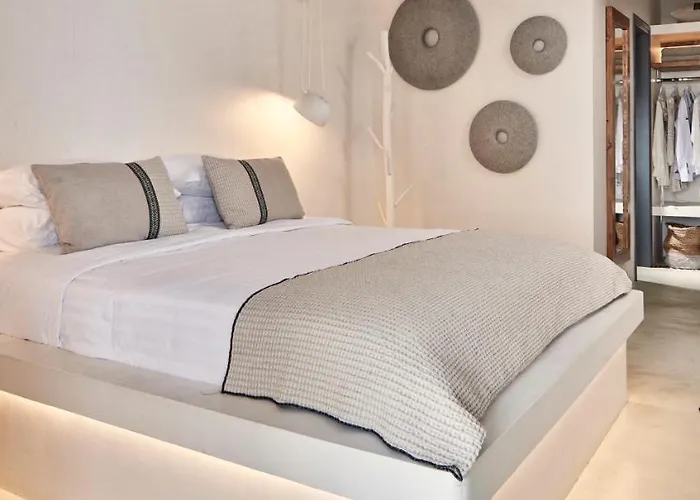 Parian Boutique Naoussa