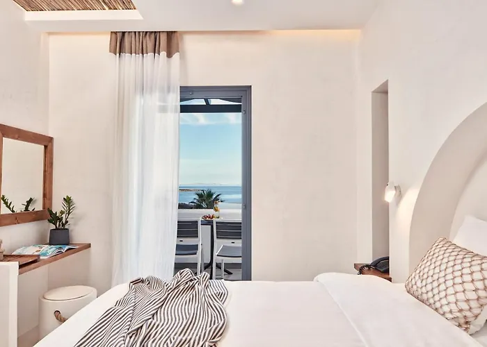 Parian Boutique Hotel 3*