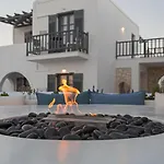 Parian Boutique 4*