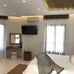 Parian Boutique Naousa