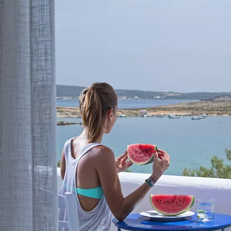 Hotel Parian Boutique Nausa