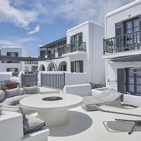 Parian Boutique נאוסה
