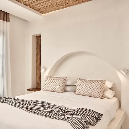 Parian Boutique 4* Naousa (Paros)