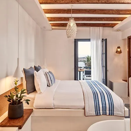 Parian Boutique Nausa