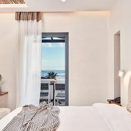 Parian Boutique מלון 4*