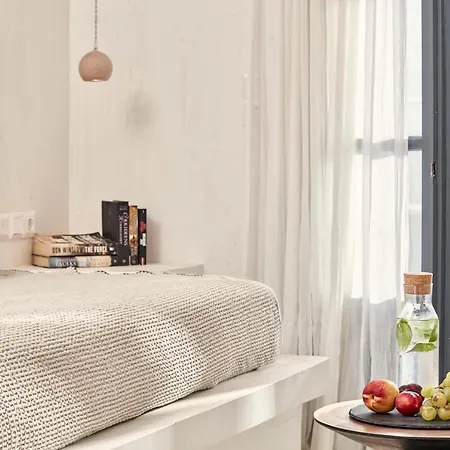 Parian Boutique Hotel