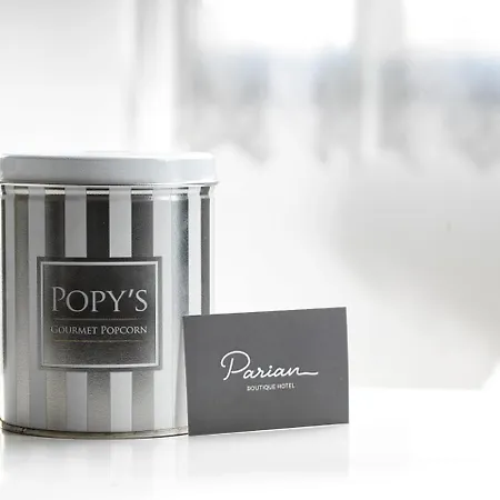 מלון Parian Boutique 4*